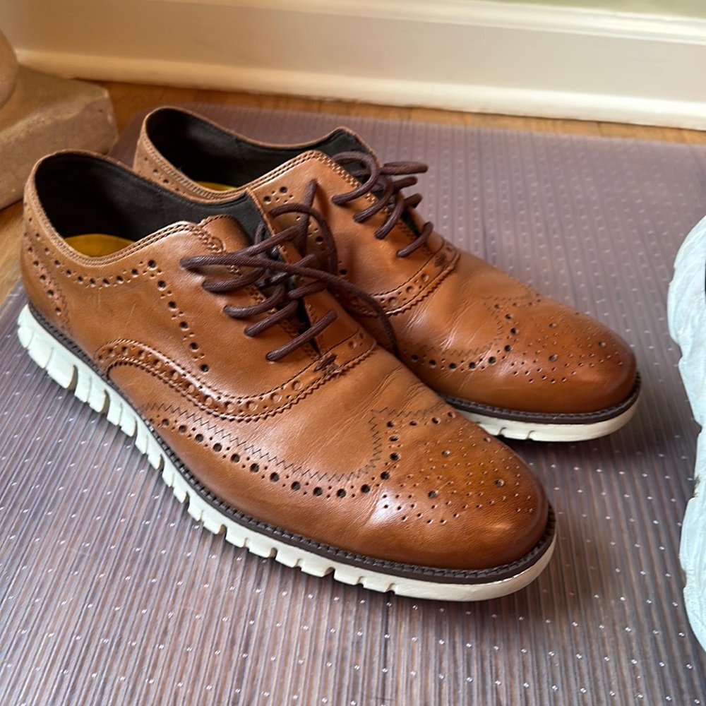 Great COLE HAAN men’s dress shoes!!